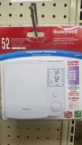 lot 2188 image: Honeywell Programmable Thermostat