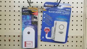 lot 2176 image: Zircon Water Leak Detector and Reliance Sump Pump Alarm