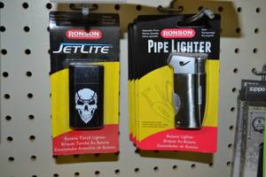 lot 1913 image: Lot of 10 Ronson Refillable Butane Lighters