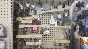 lot 1007 image: Inventory of Pulleys and More 12 to 3-12 Sizes