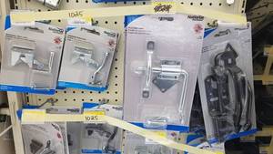 lot 1025 image: Inventory of Heavy Duty Gate Latches and Hardware