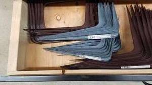 lot 1052 image: Huge Lot of Steel Shelf Brackets 12 to 14 - Assorted Colors