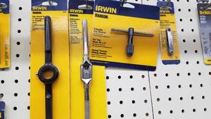 lot 1101 image: IRWIN Tap and Die Wrenches  Handles  Thread Pitch Gauge