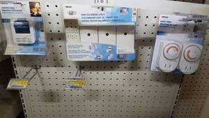 lot 1184 image: (4) Woods Timer and Wireless  Light  Appliance Remotes