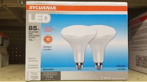 lot 1191 image: (2) Packs of 2 Sylvania BR40 Daylight LED Flood Lights