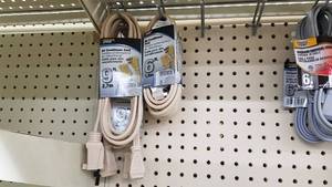 lot 1270 image: Inventory of Range, Dryer and Garbage Disposal Cords