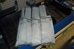 lot 1044 image: (36) Closetmaid Wire Shelf Supports - 12 White