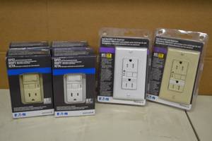 lot 1259 image: 4) Eaton Combination Switch  GFCI Self Test Receptacles