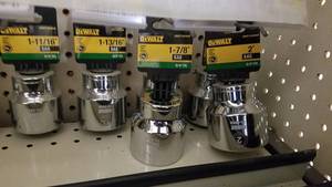 lot 1957 image: (17) DeWalt 12pt 34 Drive Sockets
