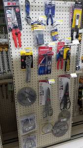 lot 1974 image: Large Lot of Hand Tools. Saw Blades, Shears and More