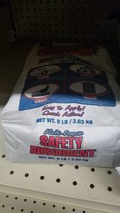 lot 2046 image: 3 Bags of Sweeping Compound  Absorbent