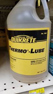 lot 2256 image: 4 gallons Quikcrete Thermo-Lube Set Accelerator