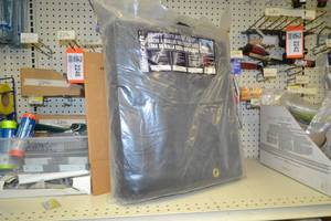 lot 2314 image: 12 x 20 Heavy Duty Mesh Tarp