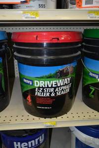 lot 2283 image: 4.75 Gallon Henry EZ Stir Driveway Filler and Sealer