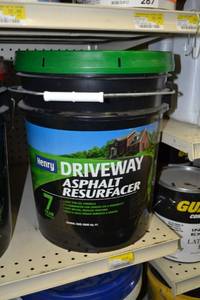 lot 2282 image: 4.75 Gallon Henry Driveway Asphalt Resurfacer