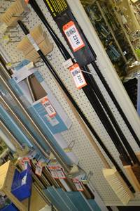 lot 2319 image: (4) Scrub  Roof Brushes w 2 handles