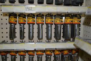lot 1961 image: (17) DeWalt 12pt 12 Drive DeepWell Sockets