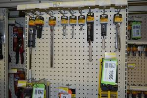 lot 1967 image: (4) DeWalt Flex Handle Socket Wrenches - 12 , 38 and 14 Drive  10 to 3 Extensions