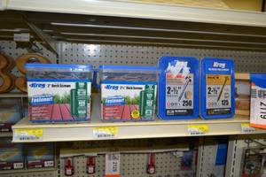 lot 2115 image: (2) Kreg Concealed Deck Fastener Screws 2 and 2-58 and (2) Containers Pocket Hole Screws