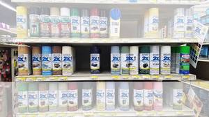 lot 810 image: Assorted Rustoleum, Valspar and More Spray Paint - Contents of Shelf - See Pics