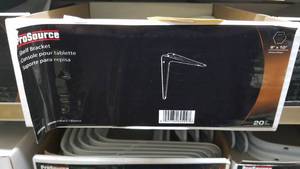 lot 865 image: (36) White Shelf Brackets 8 x 10