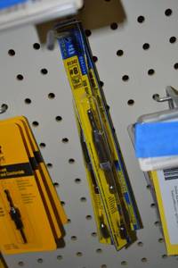 lot 517 image: (4) ISOMAX Hinge Centering Drill Bits