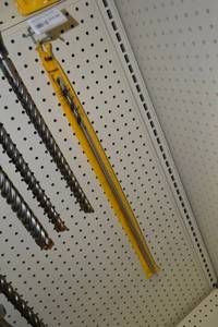 lot 488 image: DeWalt Bell Hanger Drill Bit 12 x 24