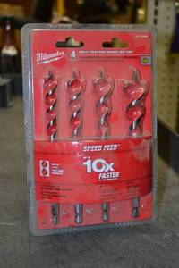 lot 508 image: Milwaukee 4 Pieces Self Feeding Wood Bit Set