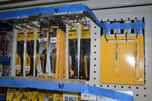 lot 502 image: Lot of (83) DeWalt Sawzall Blades