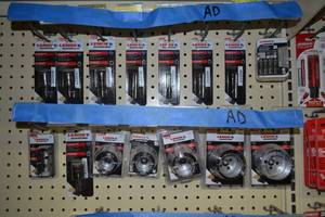 lot 523 image: Inventory of Lennox Diamond Tipped Hole Saw Bits