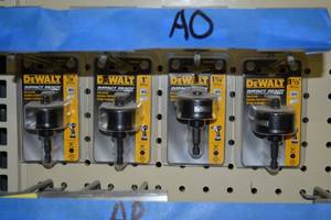 lot 542 image: (4) DeWalt Impact Ready Hole Saw Bits 1-12 through 78