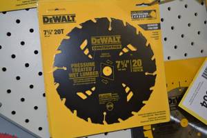 lot 583 image: (3) DeWalt Pressure Treated 7-14 Saw Blades 20T