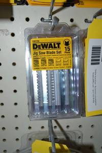 lot 627 image: (5) Packages of 15 DeWalt Jigsaw Blades