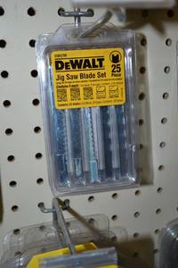 lot 629 image: (3) Packages of 25 DeWalt Jigsaw Blades