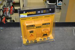 lot 649 image: DeWalt 7.2V -18V and 12V20V Li-Ion Max Dual Charger