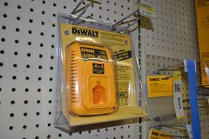 lot 650 image: DeWalt 7.2-18V Ni-CD, Ni-MH, Li-Ion Single Battery Charger