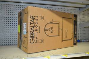 lot 685 image: Gibraltar Black Steel Pole Mail Box