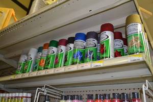 lot 825 image: Shelf Lot of Rust-Oleum Spray GLITTER Paint