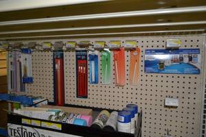 lot 838 image: Testors Plastic Model Paint Kit  Inventory of Brushes