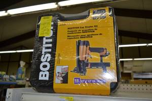 lot 462 image: NEW Bostitch Pneumatic CAP Stapler Kit