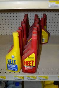 lot 710 image: (20) Bottles HEET Water Remover and Injector Cleaner