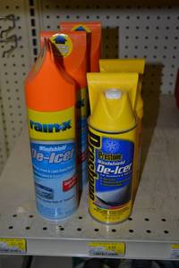lot 709 image: (5) Cans Windshield De-Icer
