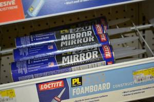 lot 739 image: (8) Loctite PL520 Mirror Adhesive 10oz