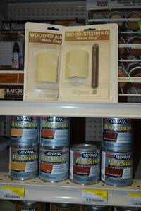 lot 1793 image: (7) Minwax PolyShades, 8 oz., (2) Wood Graining Tools