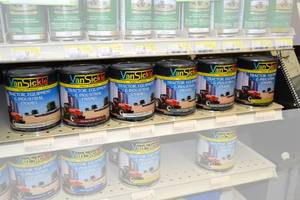 lot 1825 image: (8) Quart VanSickle Tractor, Equipment & Industrial Enamel