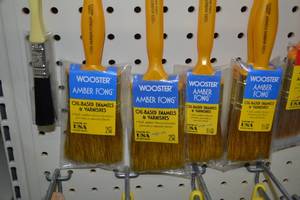 lot 1879 image: Paint Brushes - All on Rack