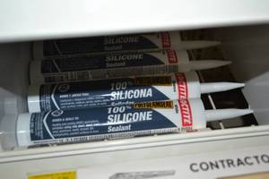 lot 1898 image: (7) LOCTITE 100% Silicone Sealant