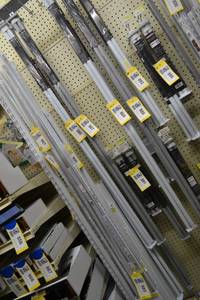 lot 887 image: (2) Adjustable Closet Rods 72 to 120 and 96 to 150