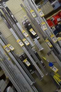 lot 892 image: (4) Adjustable Closet Rods 48 to 72