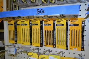 lot 624 image: Inventory of DeWalt Jigsaw Blades